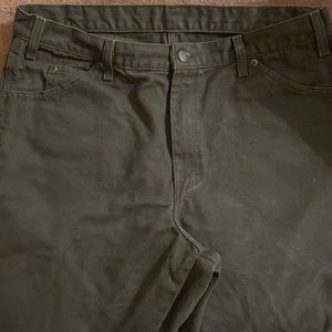 36x30 Mens Dickies carpenter pants. Green in color.